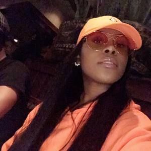 Meet your Posher, Niambi